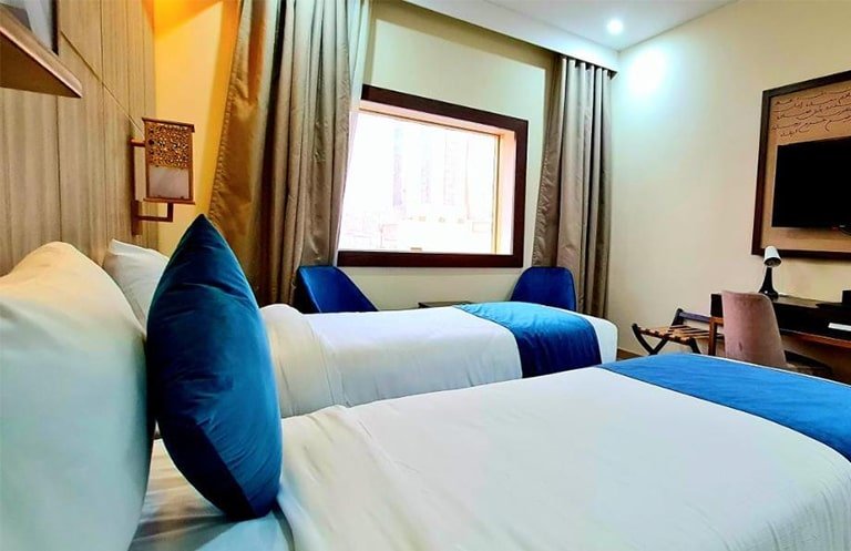 7 nights 4 star umrah package 2025