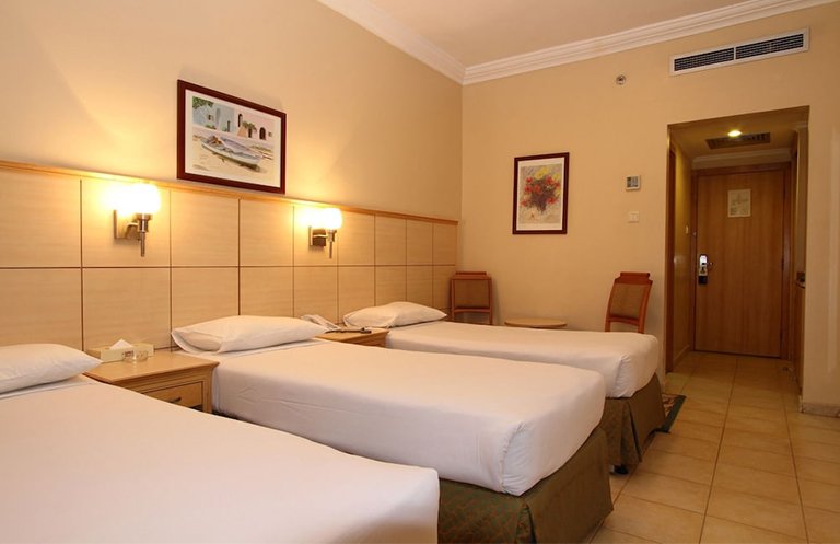 10 nights 3 star umrah package 2025