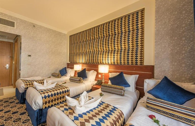 12 nights 4 star umrah package 2025