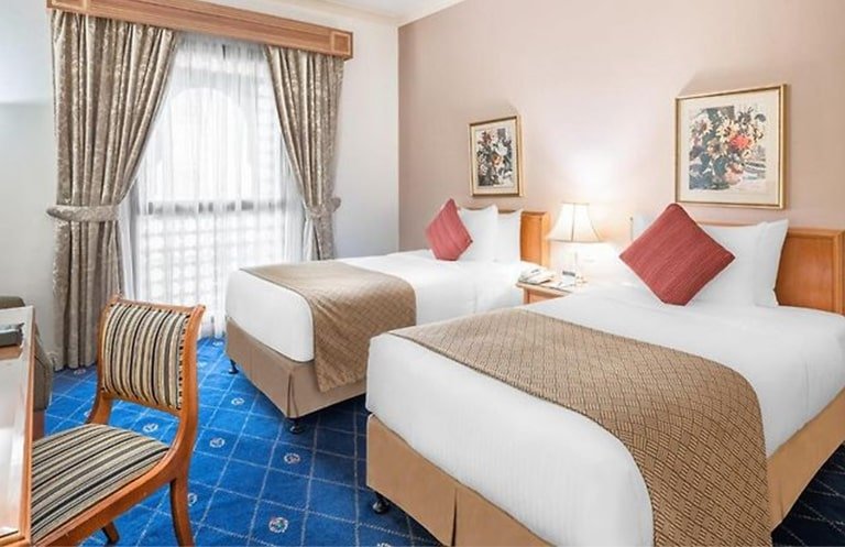 7 nights 5 star umrah package 2025