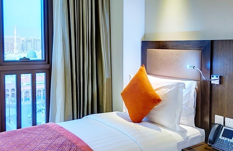 7 nights 5 star umrah package 2025