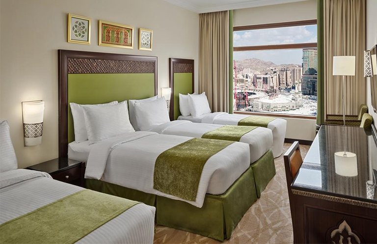 10 nights 5 star umrah package 2025